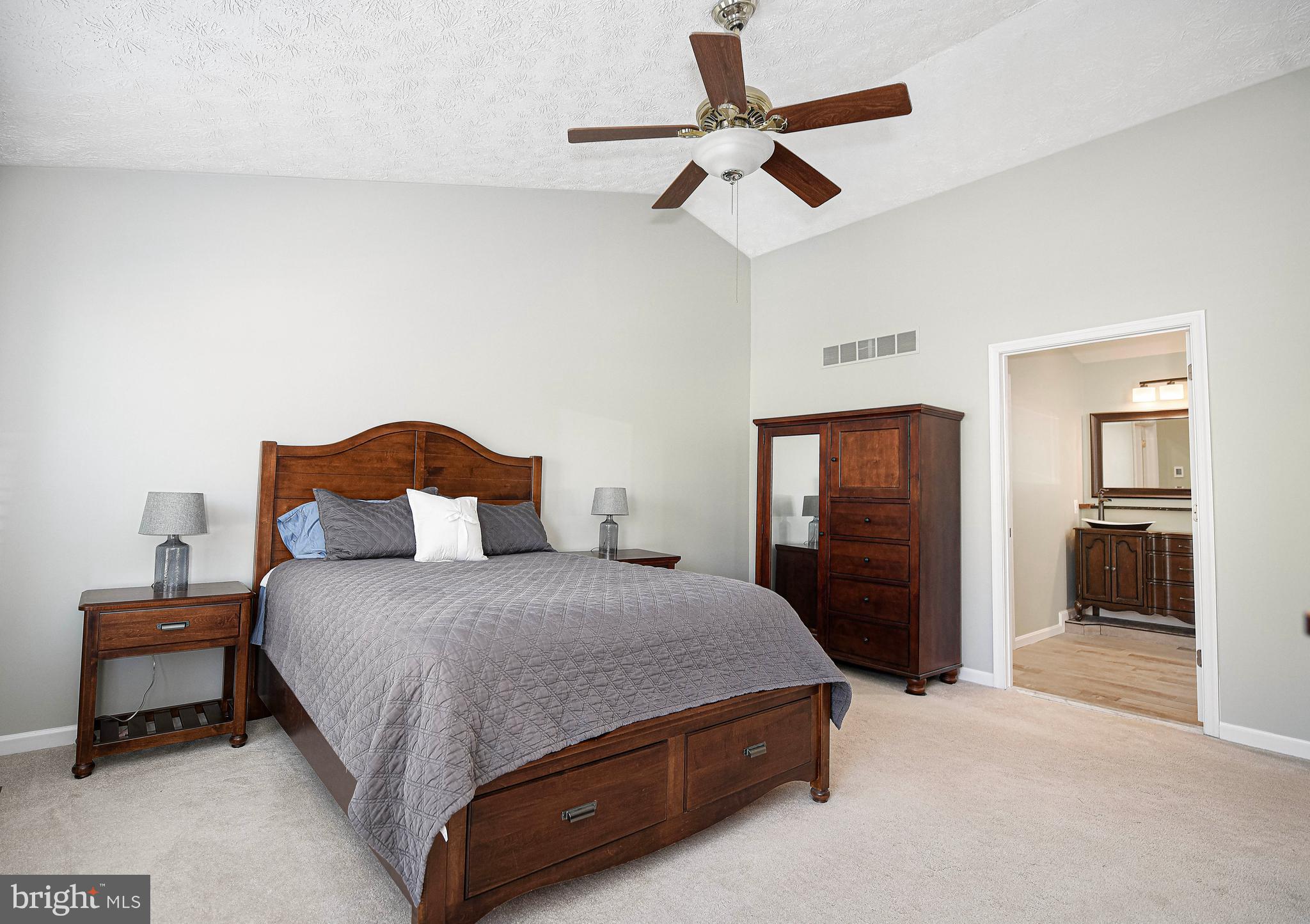 FOXBOROUGH FARMS - Residential