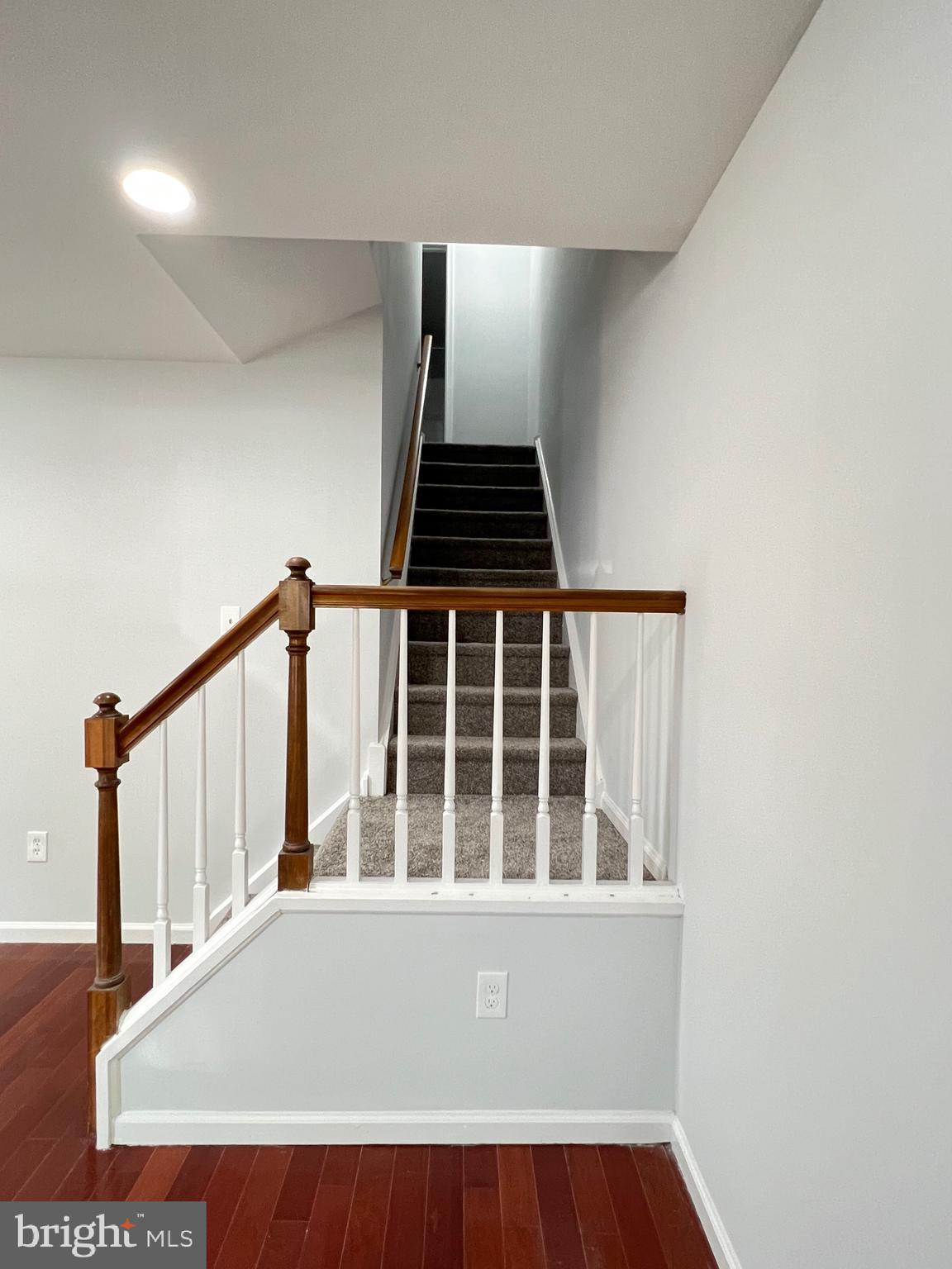 CEDAR GROVE ESTS - Residential