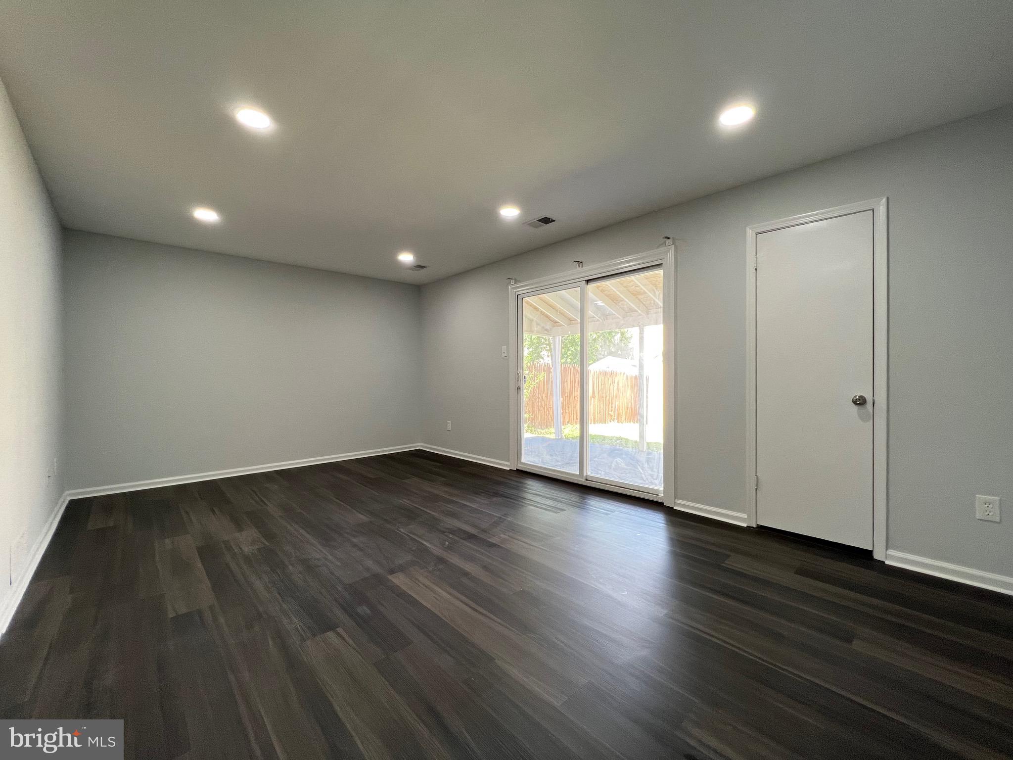 CEDAR GROVE ESTS - Residential