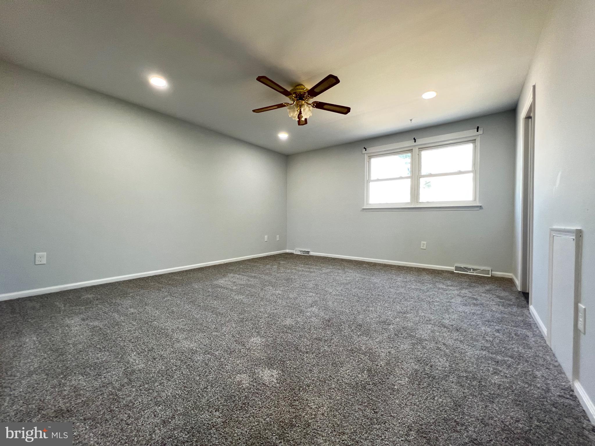 CEDAR GROVE ESTS - Residential