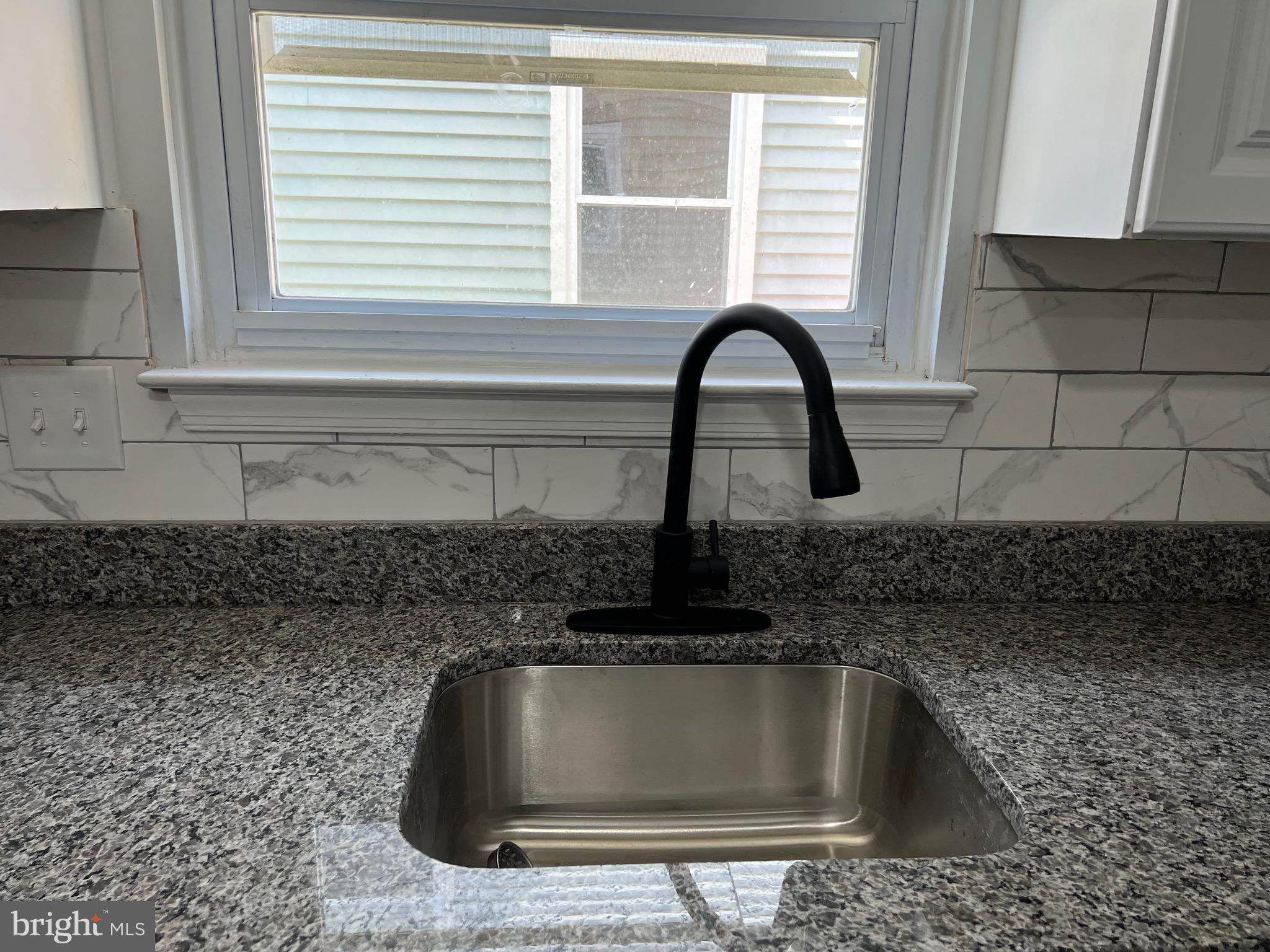 CEDAR GROVE ESTS - Residential