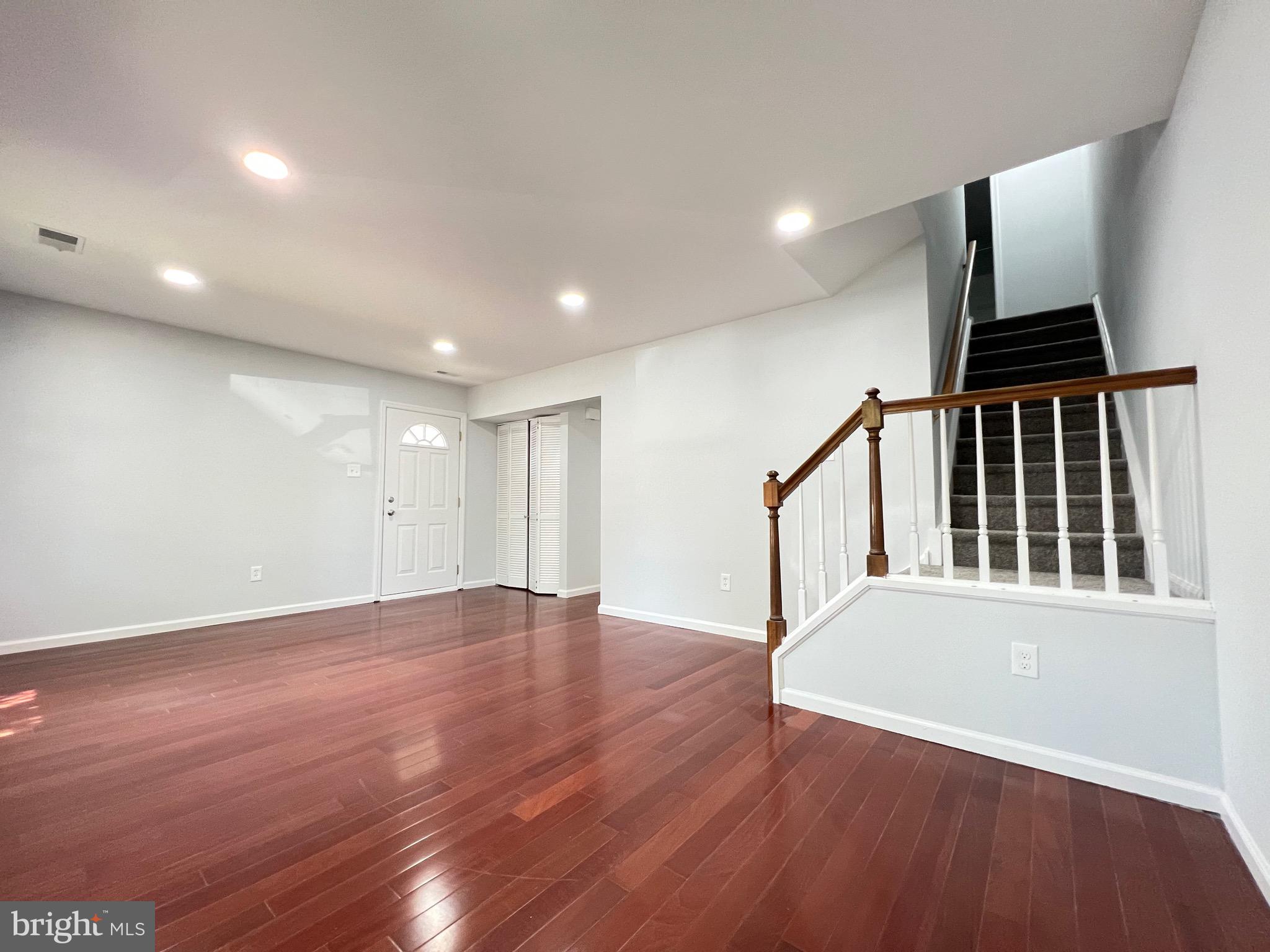 CEDAR GROVE ESTS - Residential