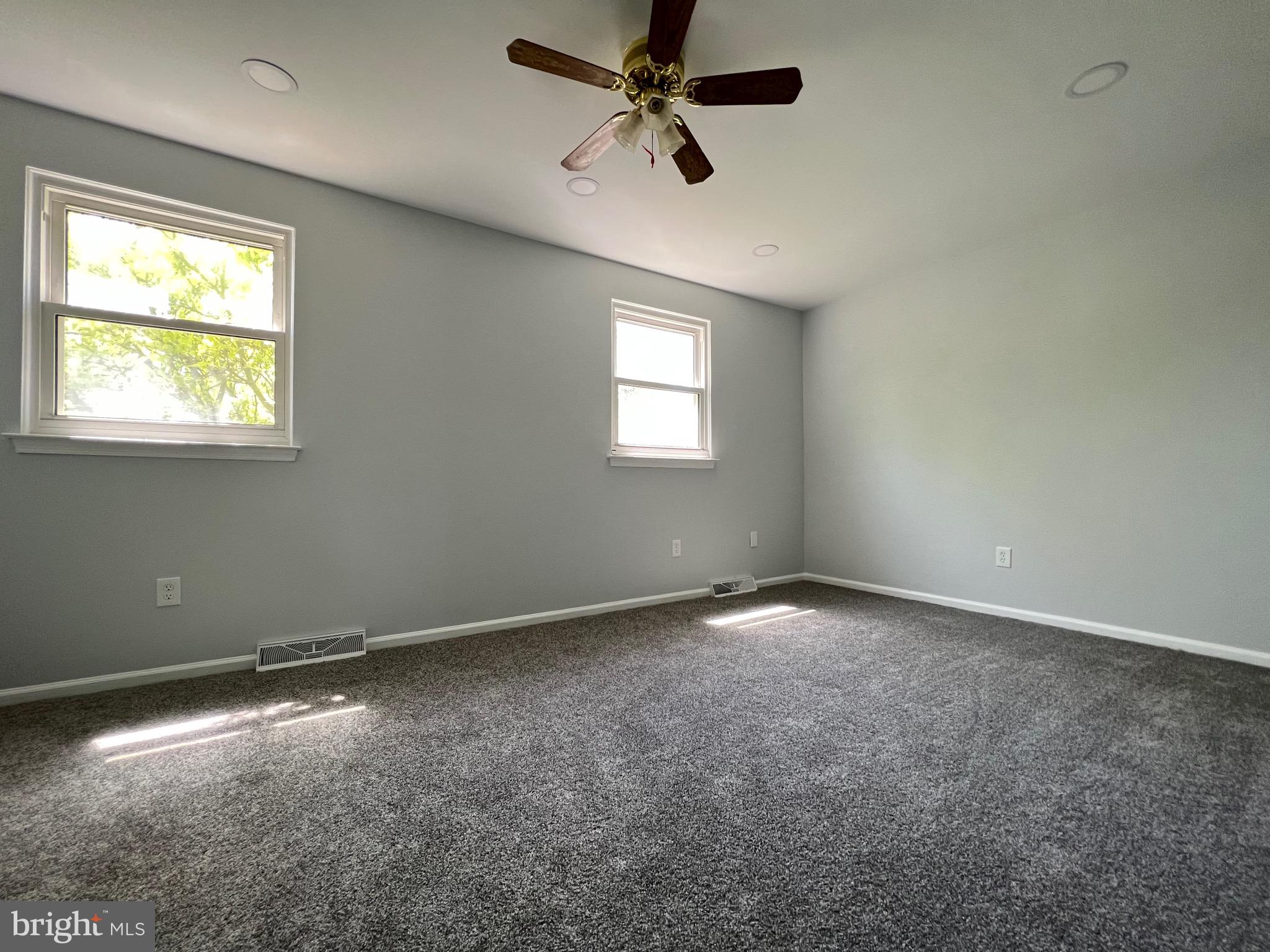 CEDAR GROVE ESTS - Residential