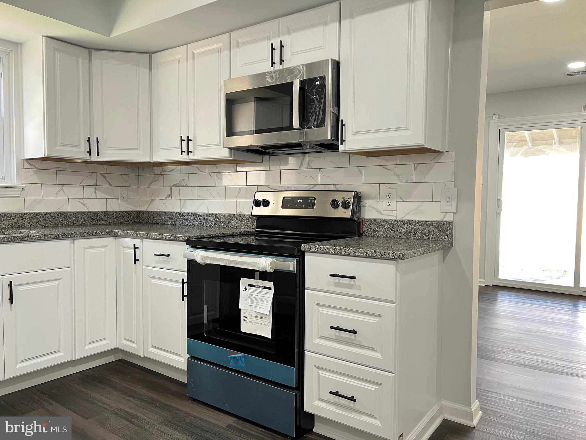 CEDAR GROVE ESTS - Residential