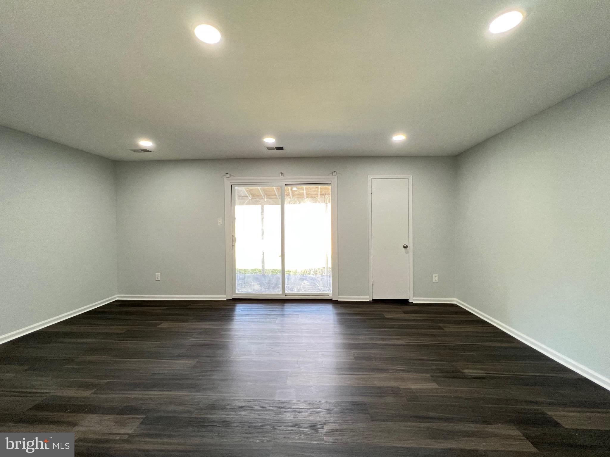 CEDAR GROVE ESTS - Residential