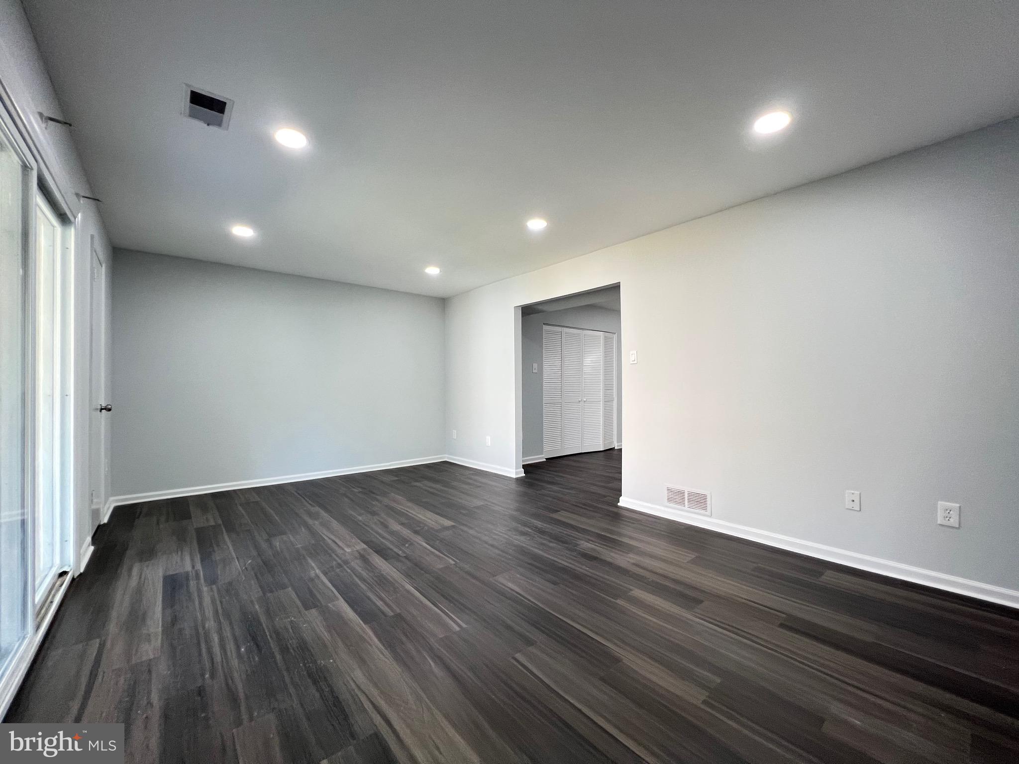 CEDAR GROVE ESTS - Residential