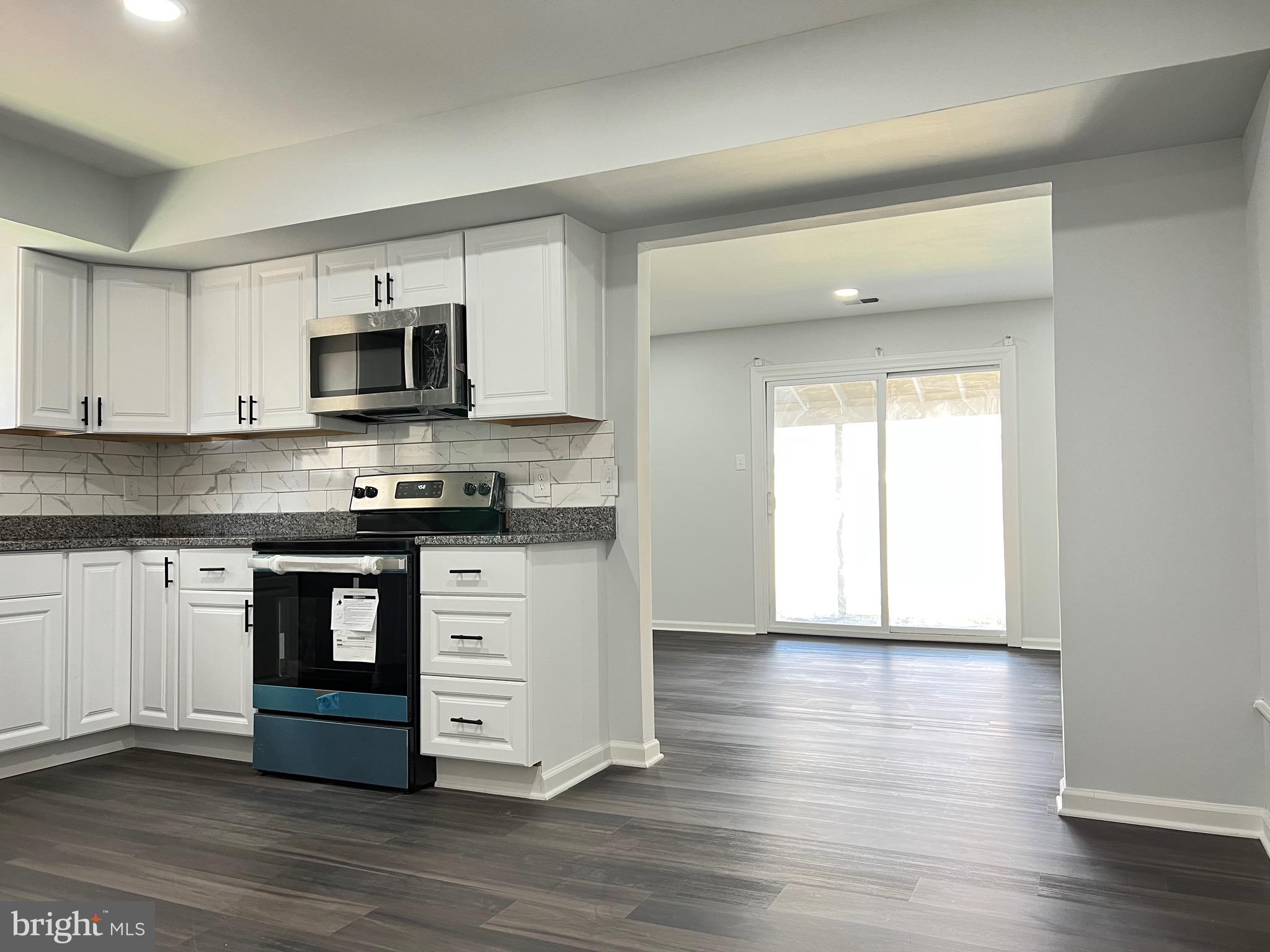 CEDAR GROVE ESTS - Residential