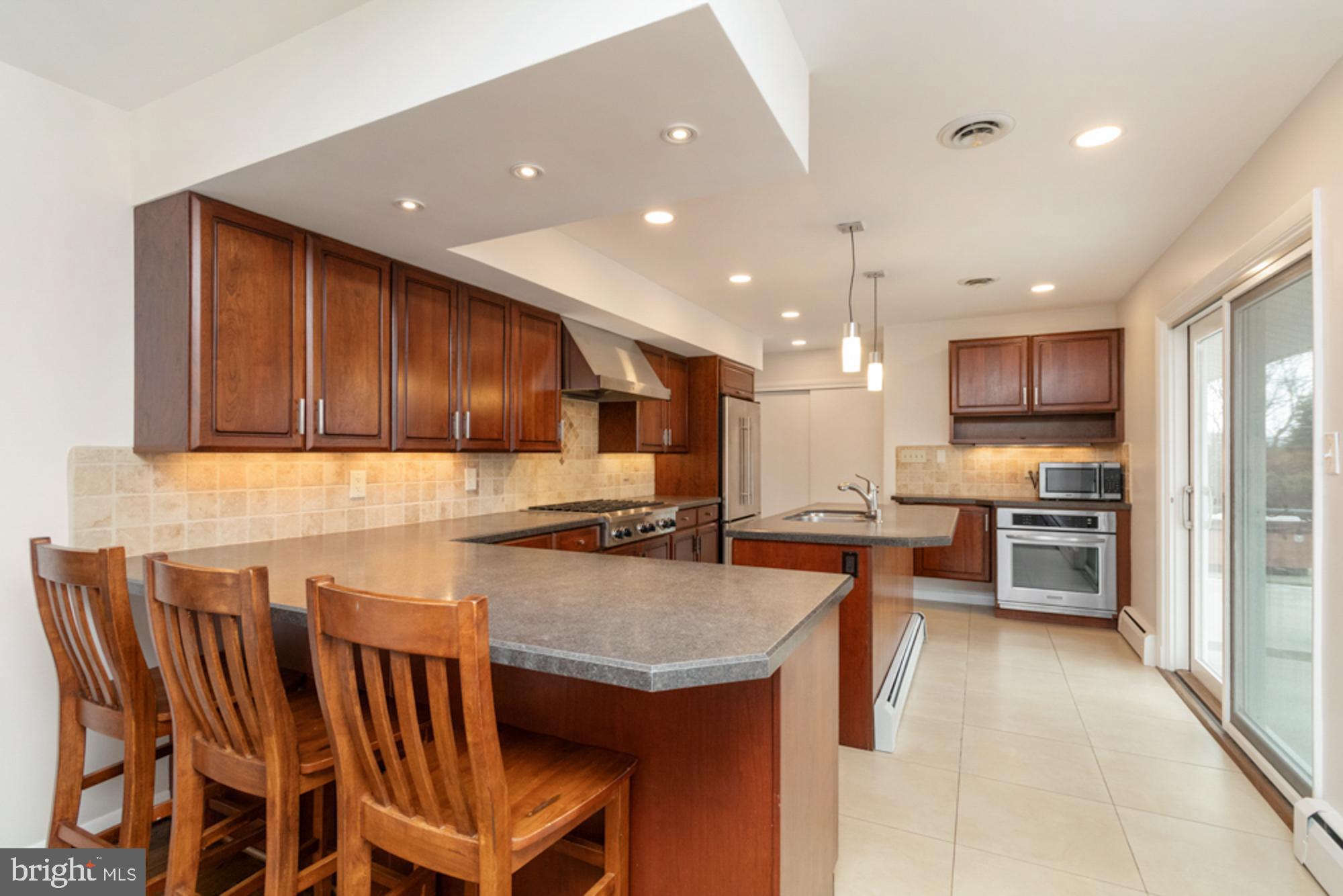 SUMMER HILL - Residential