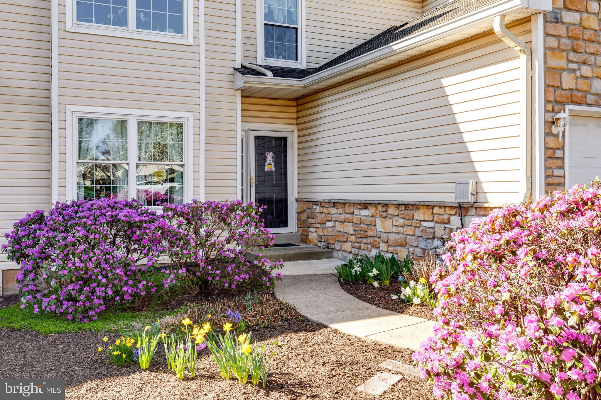 142 CANTERBURY LANE