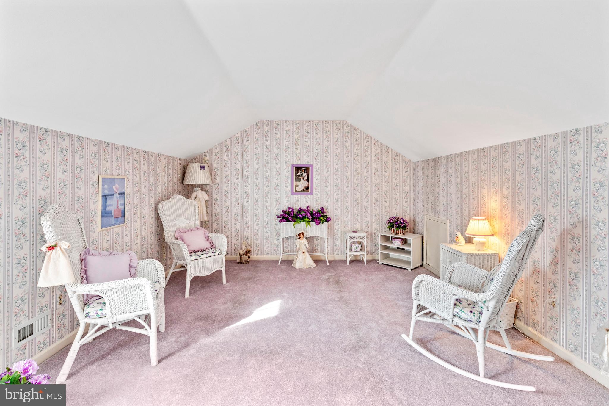 BLUE BELL CC - Residential