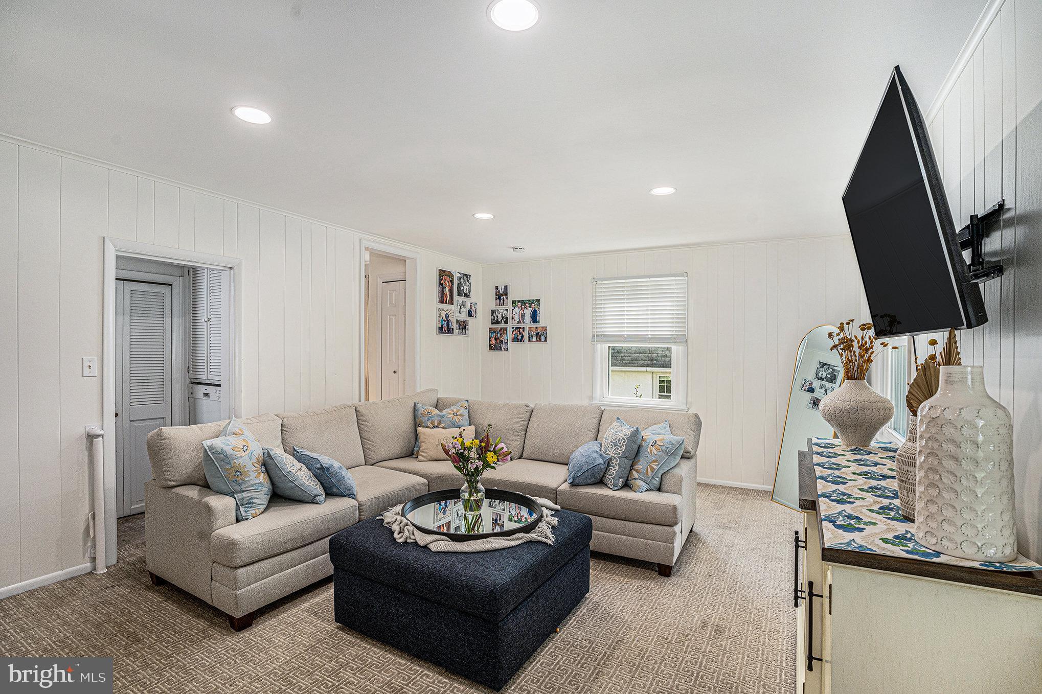 PADDOCK FARMS - Residential