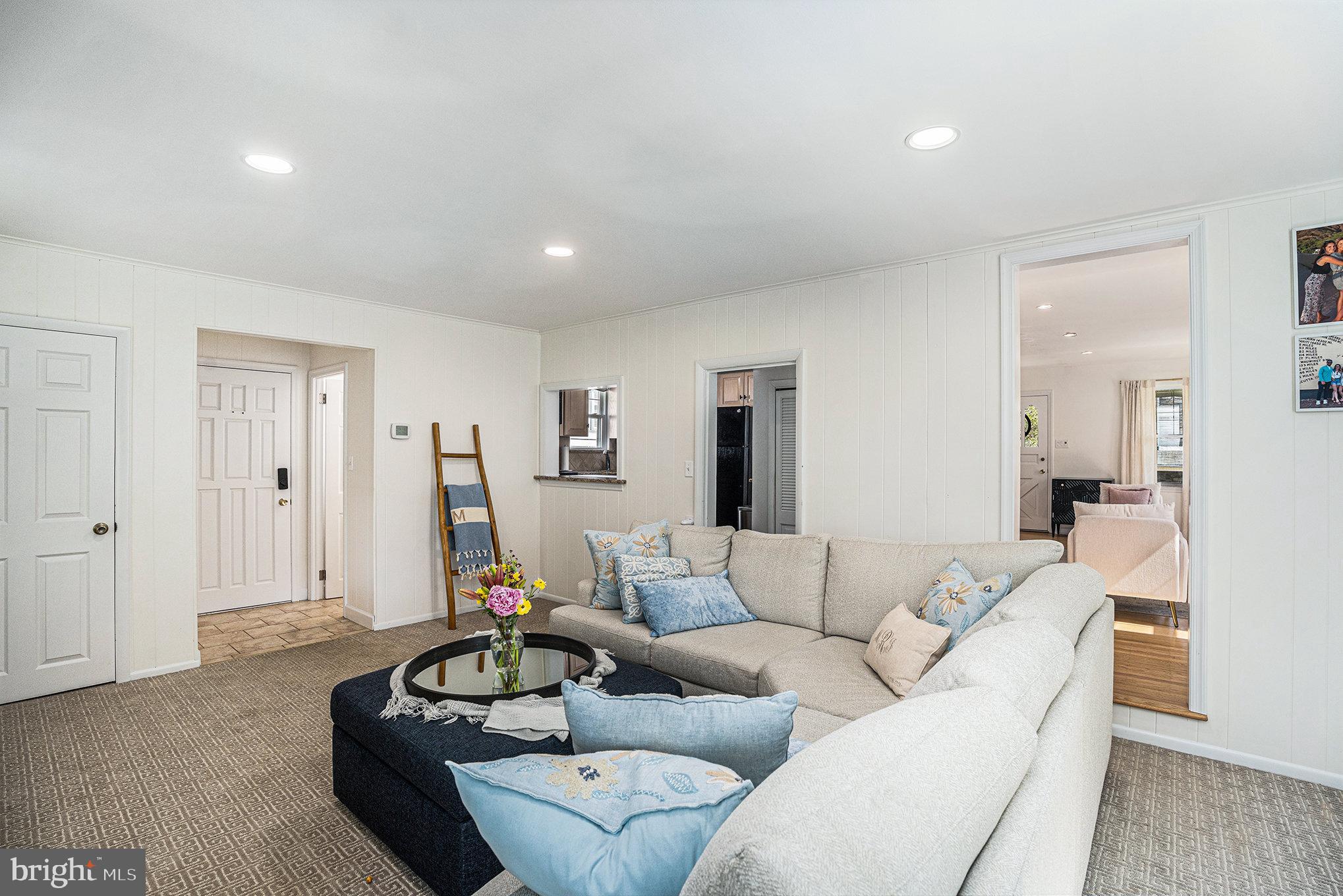 PADDOCK FARMS - Residential