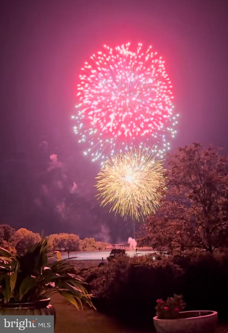 QUEENSTOWN HARBOR - Residential