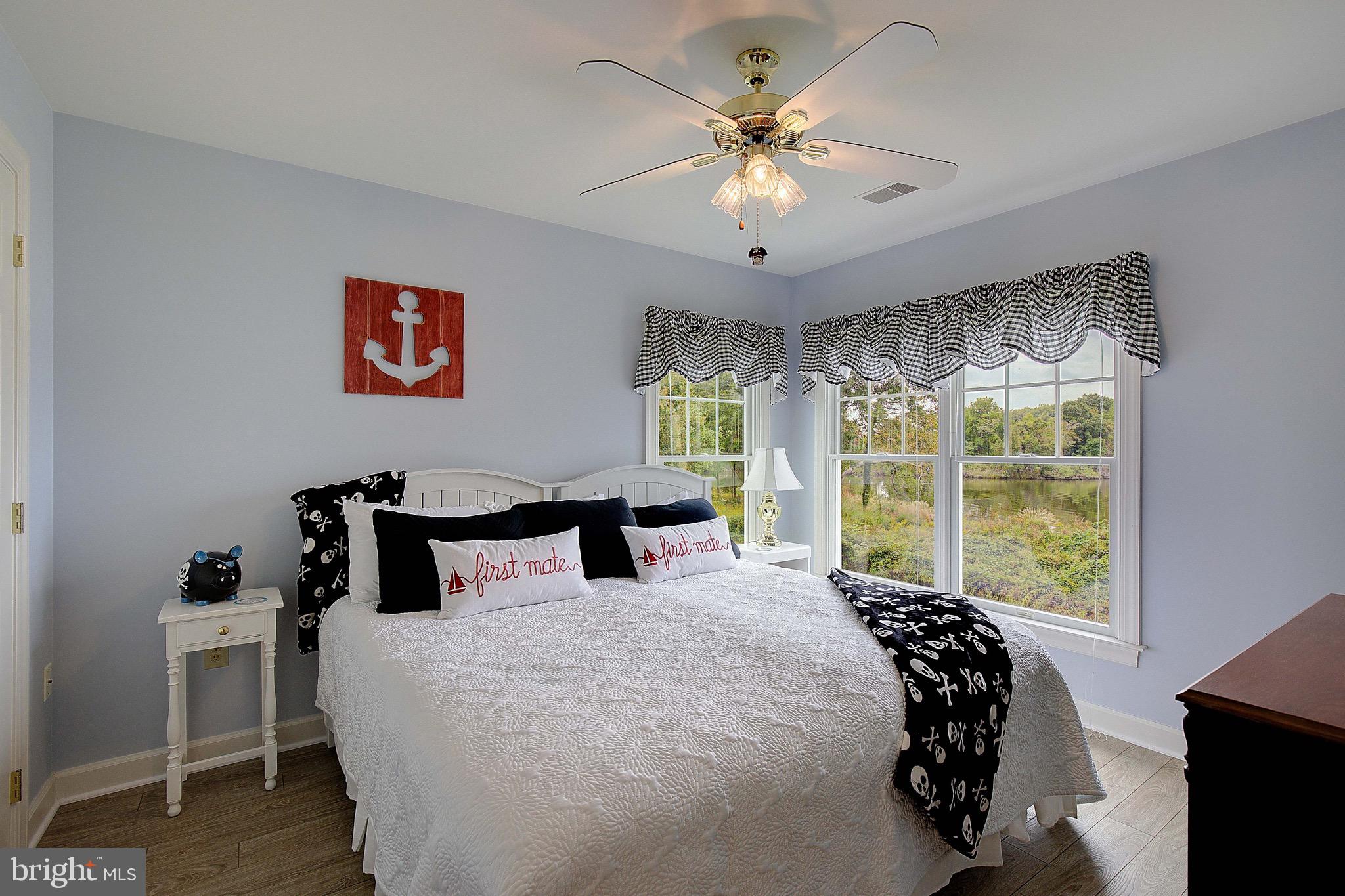 QUEENSTOWN HARBOR - Residential