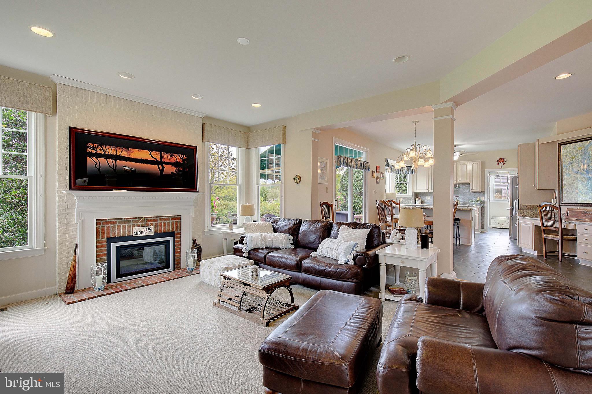 QUEENSTOWN HARBOR - Residential