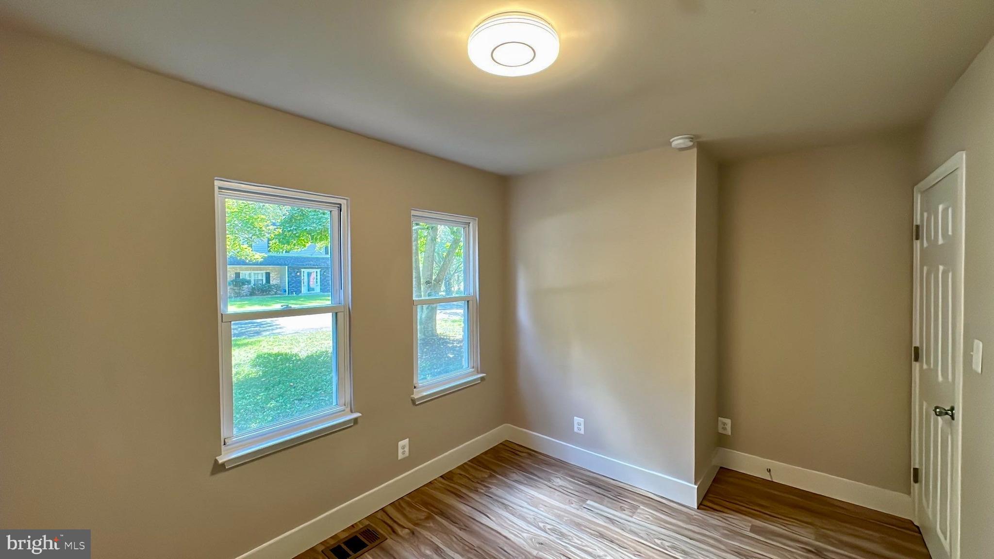 MARLTON - Residential