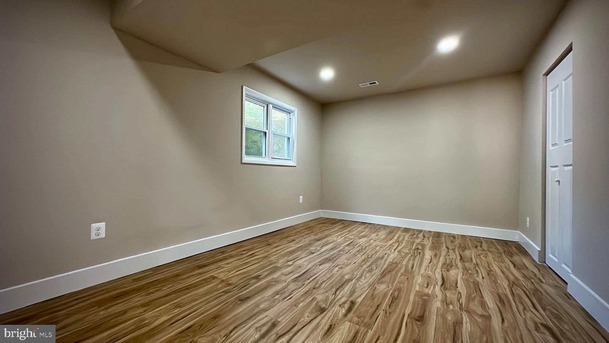 MARLTON - Residential