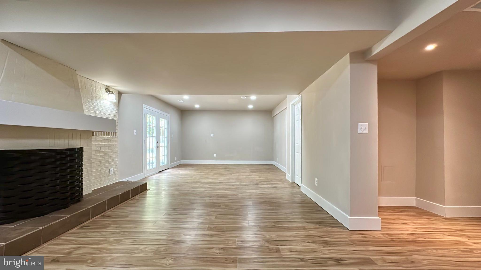 MARLTON - Residential