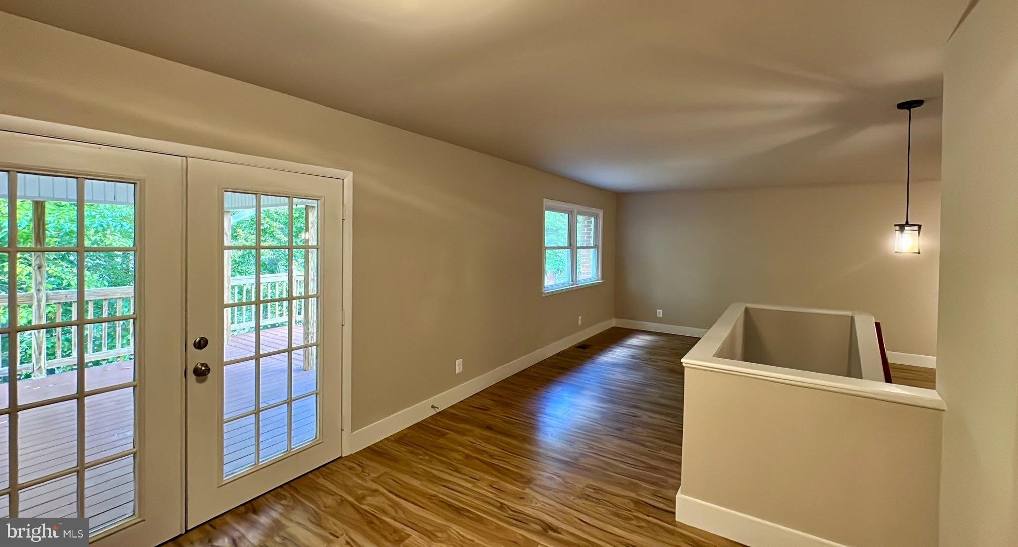 MARLTON - Residential