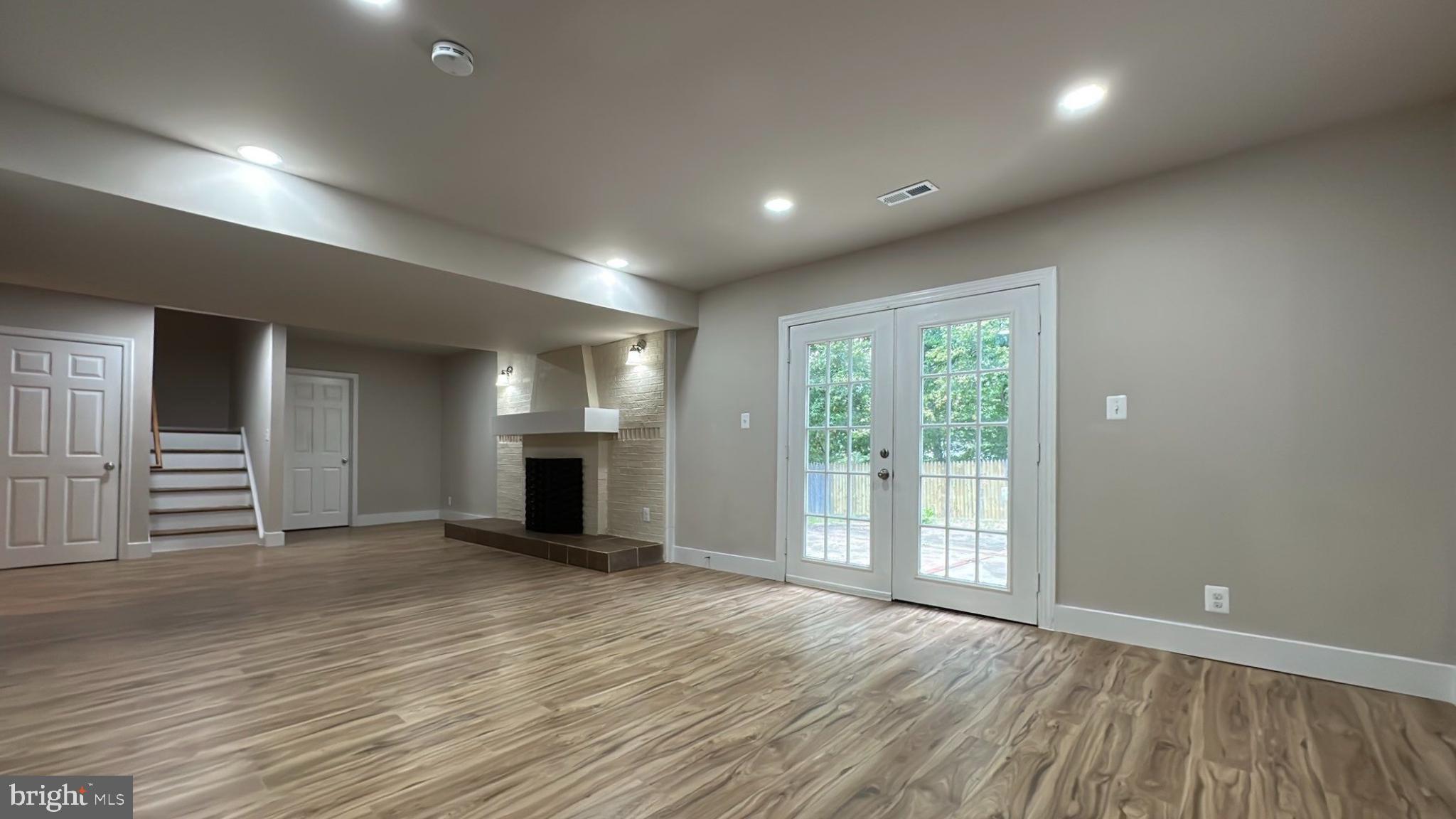 MARLTON - Residential