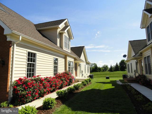LOUDOUN VALLEY ESTATES - Residential