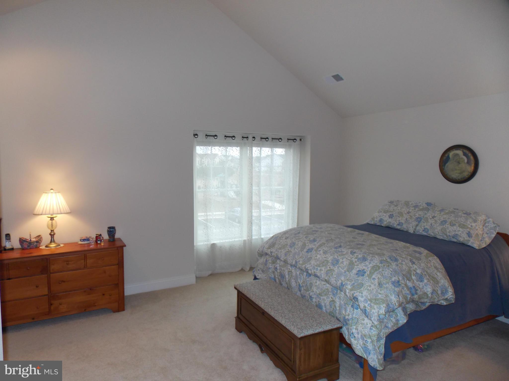 LOUDOUN VALLEY ESTATES - Residential