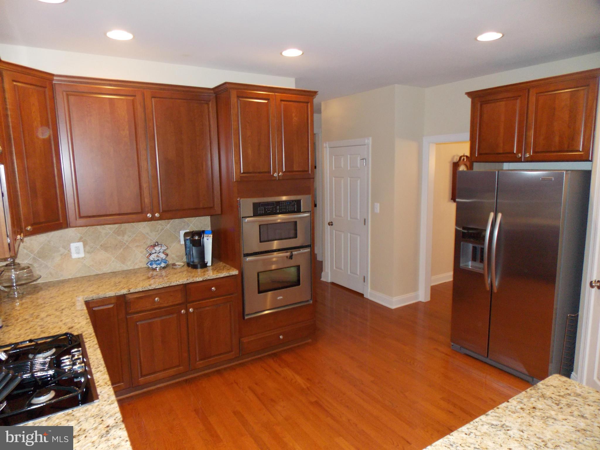 LOUDOUN VALLEY ESTATES - Residential