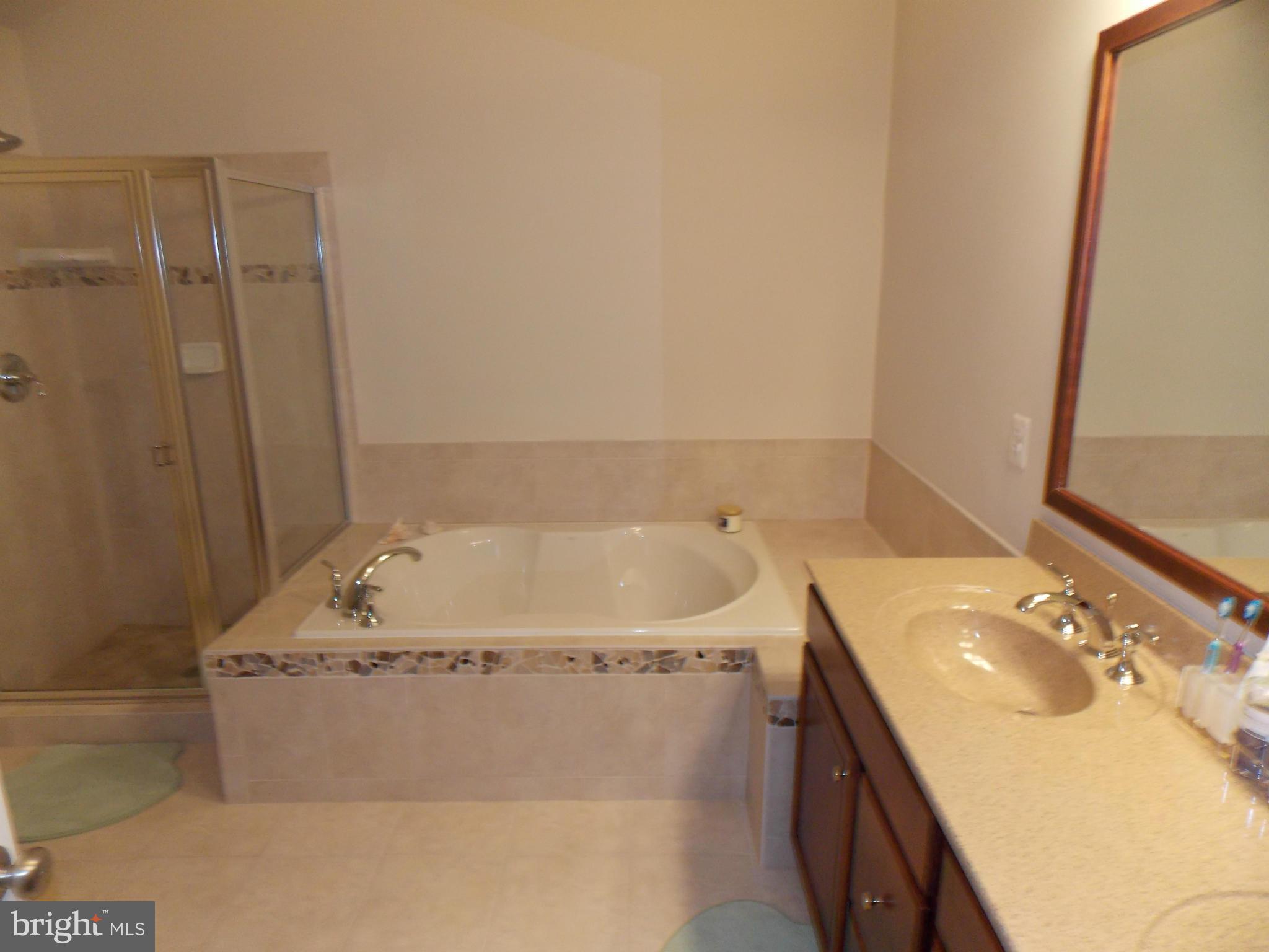 LOUDOUN VALLEY ESTATES - Residential