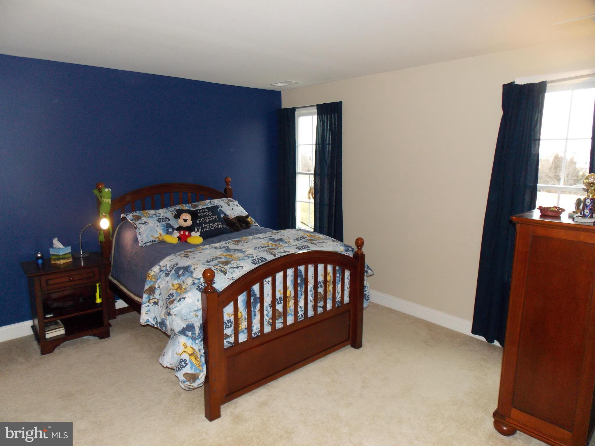 LOUDOUN VALLEY ESTATES - Residential