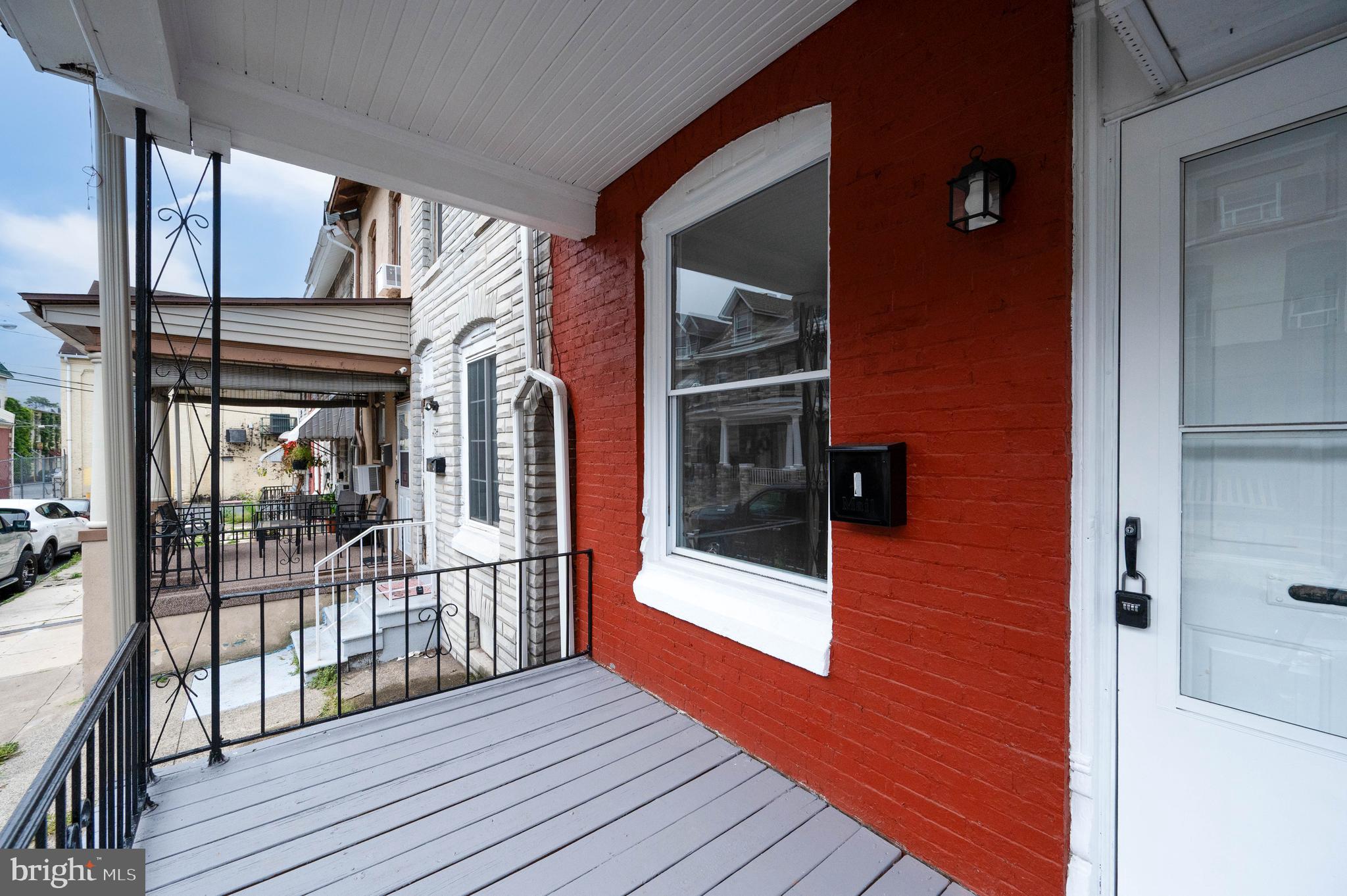 736 LANCE PLACE