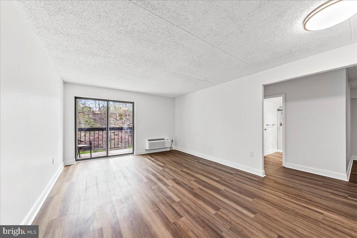 CRUM CREEK VALLEY - Residential