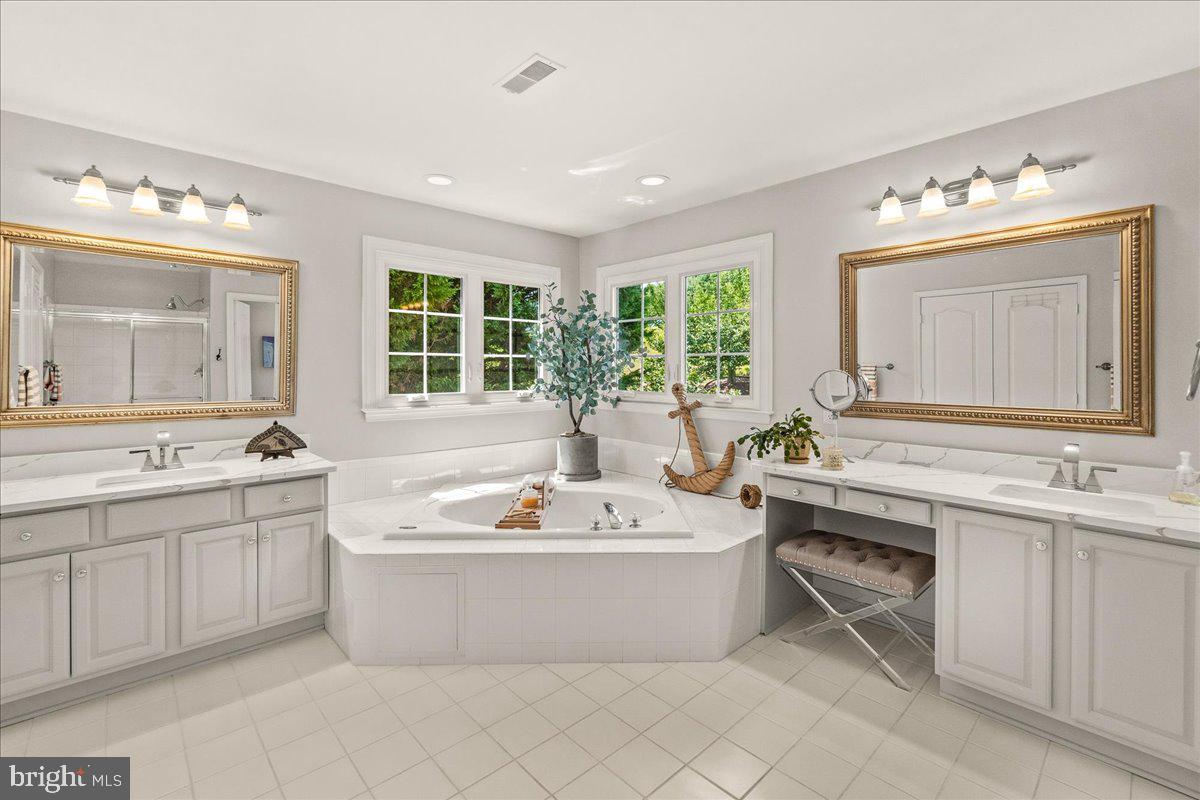 SAMHILL ESTATES - Residential