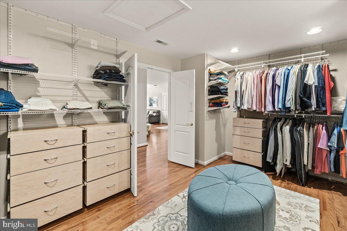 SAMHILL ESTATES - Residential