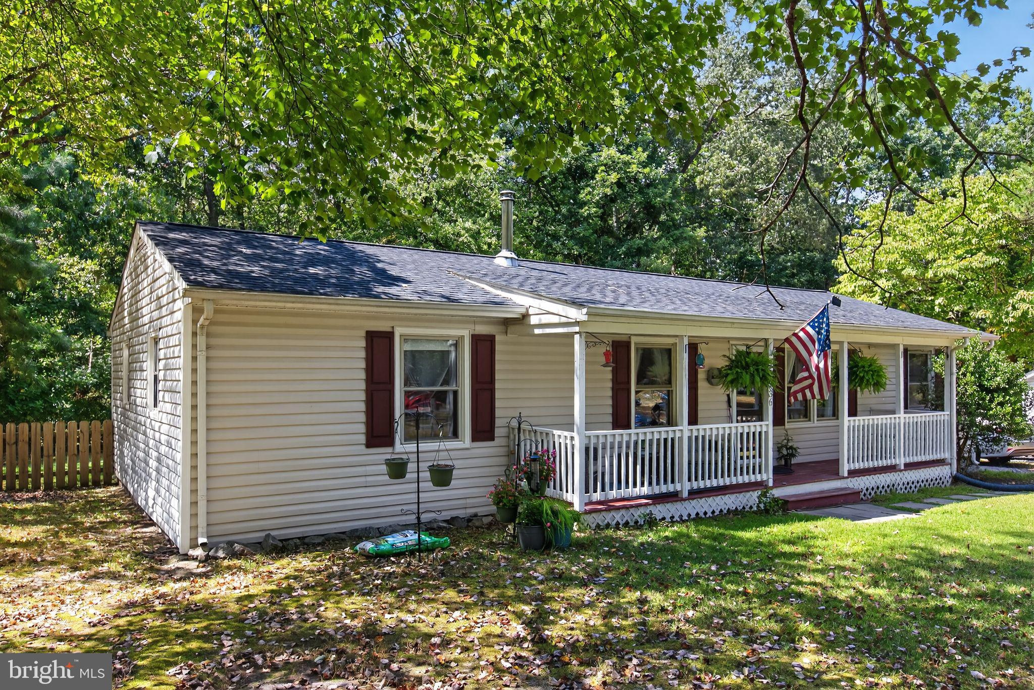 CAROLINE PINES - Residential