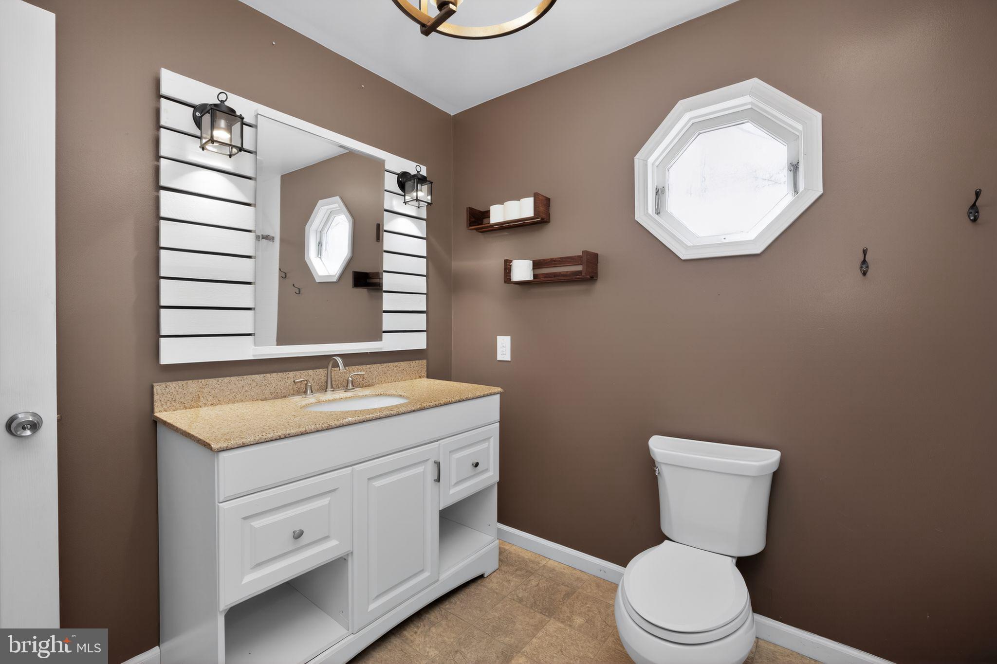 CAROLINE PINES - Residential