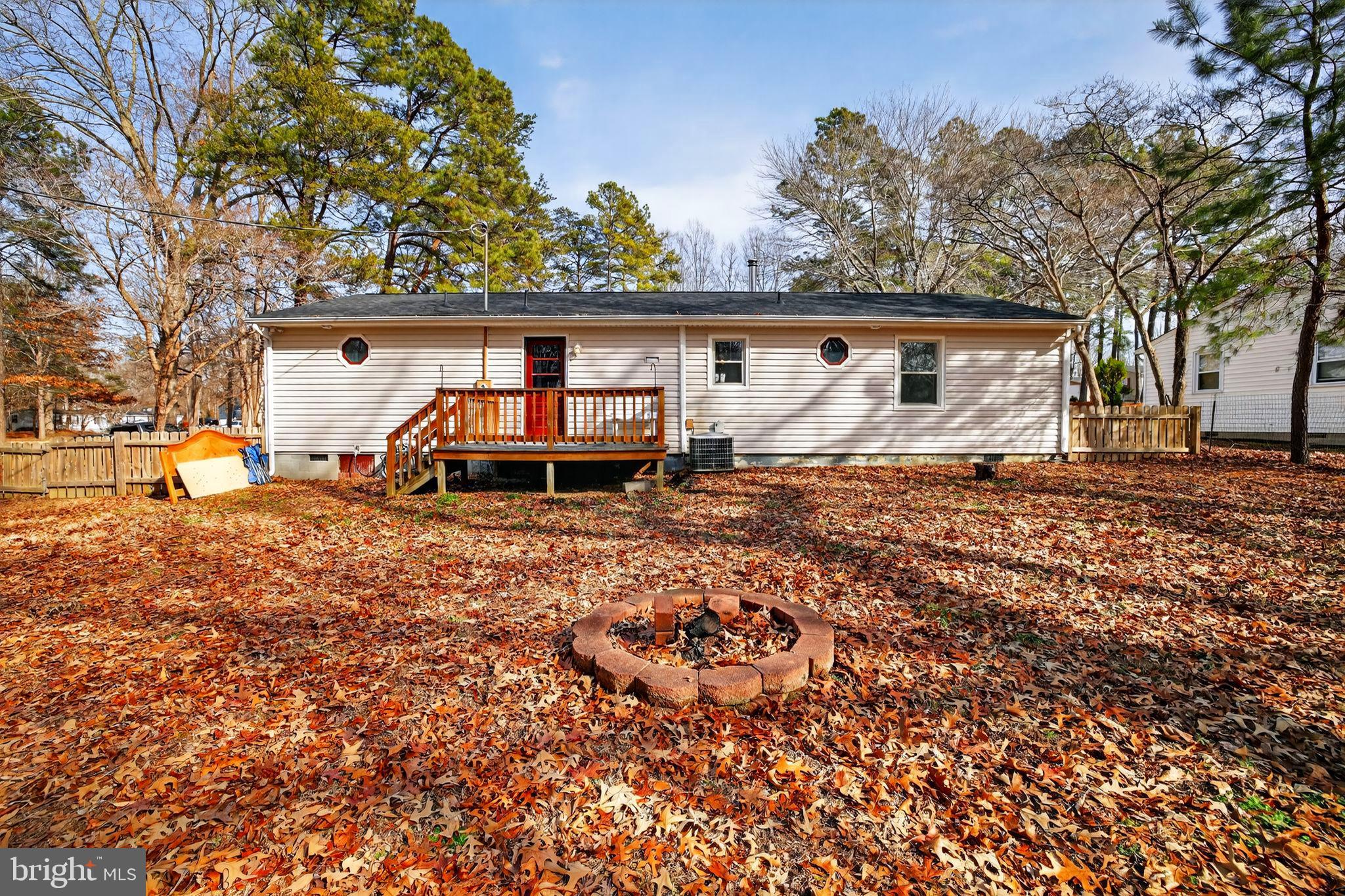 CAROLINE PINES - Residential