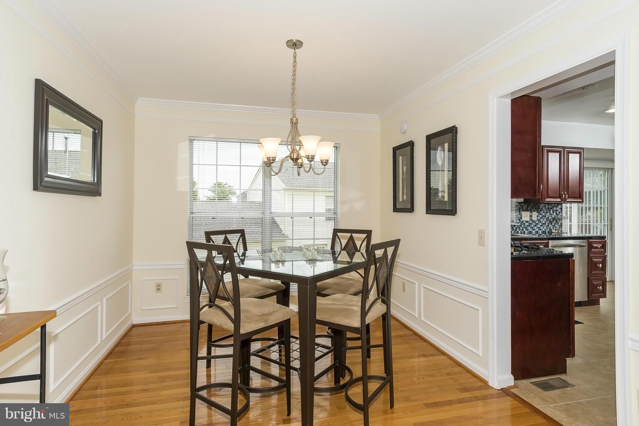 THE PROVINCES - Residential