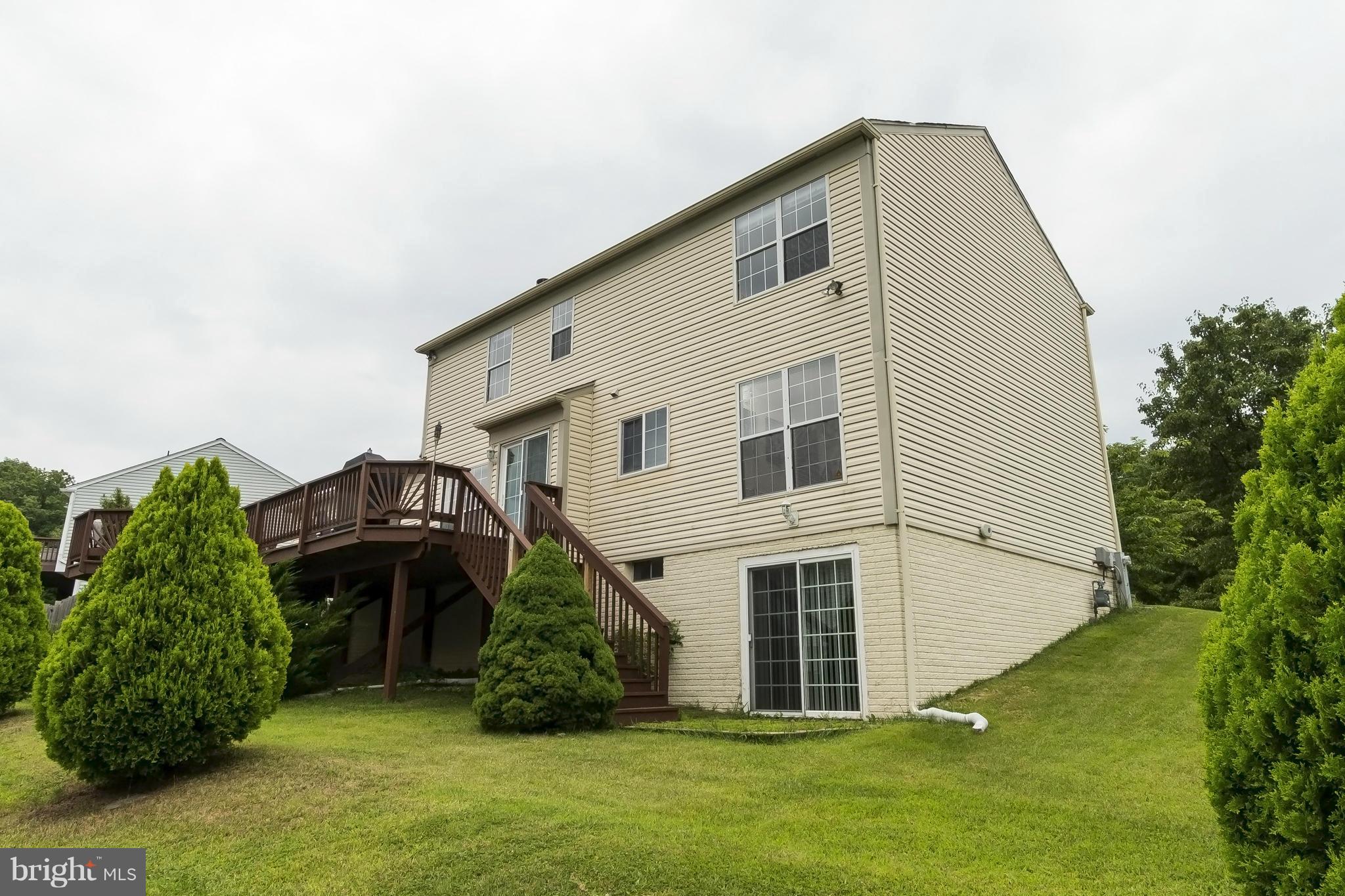 THE PROVINCES - Residential