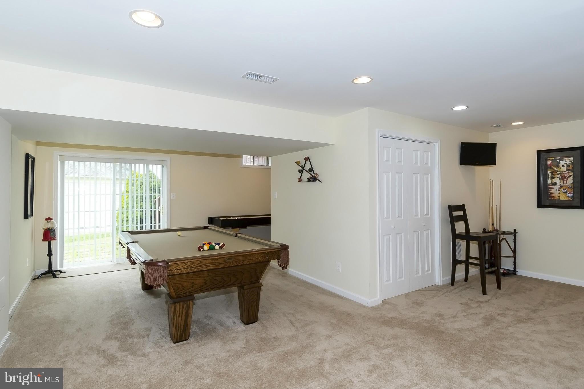 THE PROVINCES - Residential