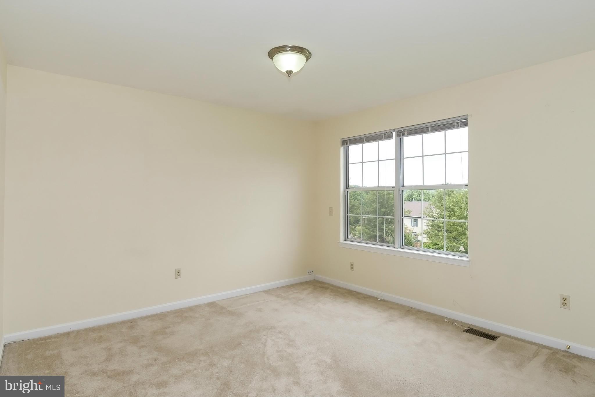 THE PROVINCES - Residential