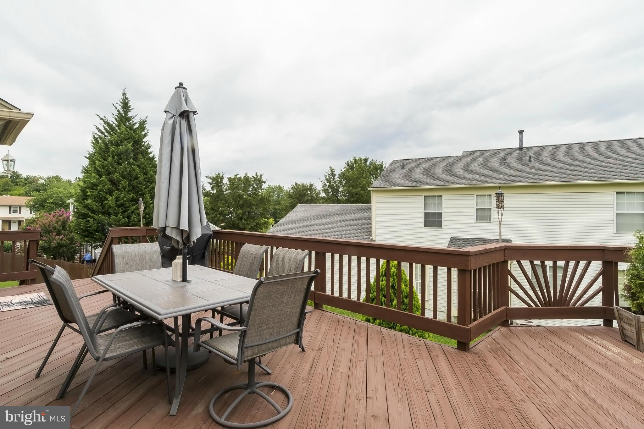 THE PROVINCES - Residential