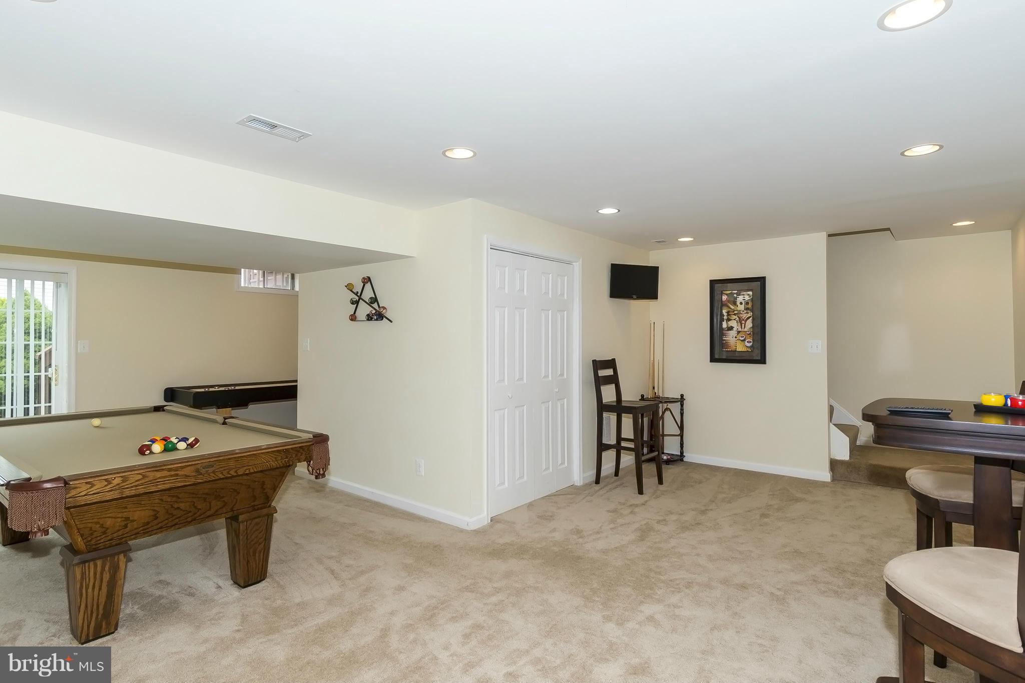 THE PROVINCES - Residential