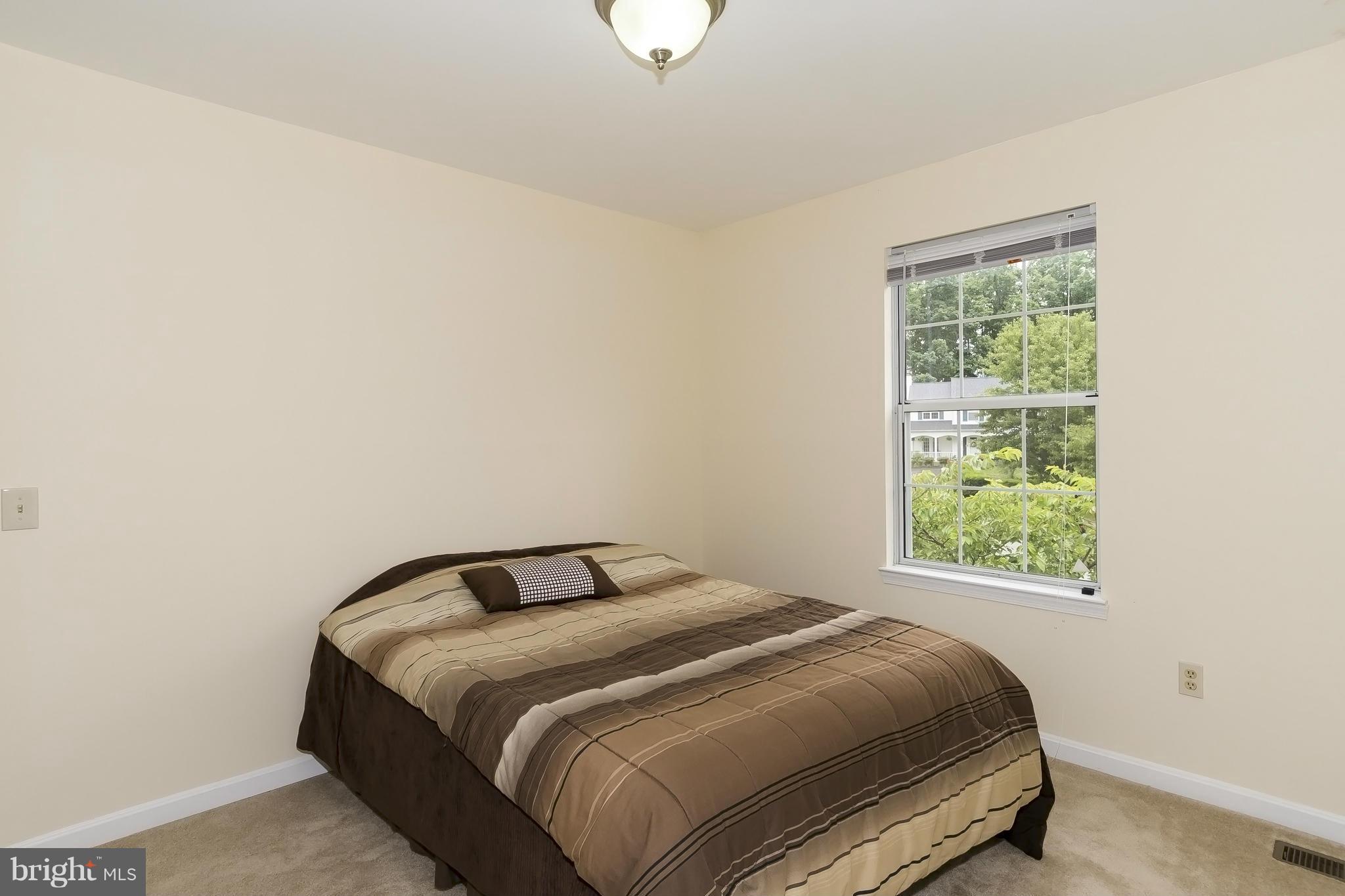 THE PROVINCES - Residential