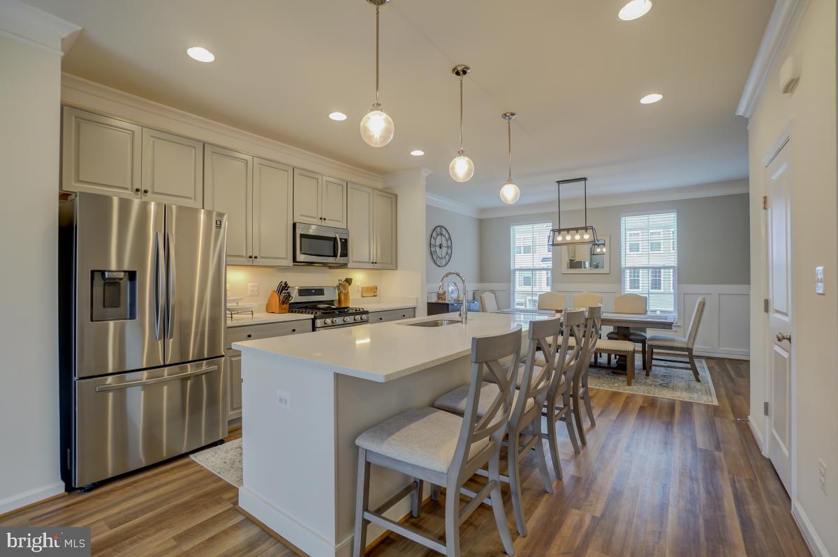 SIGNAL HILL - Residential