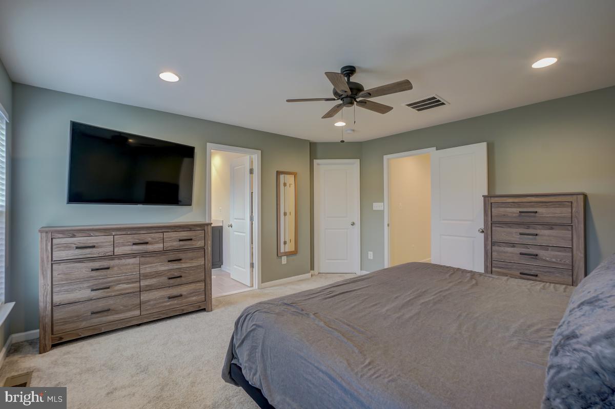 SIGNAL HILL - Residential