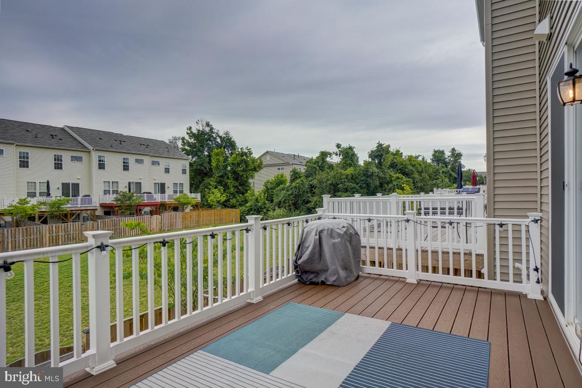 SIGNAL HILL - Residential