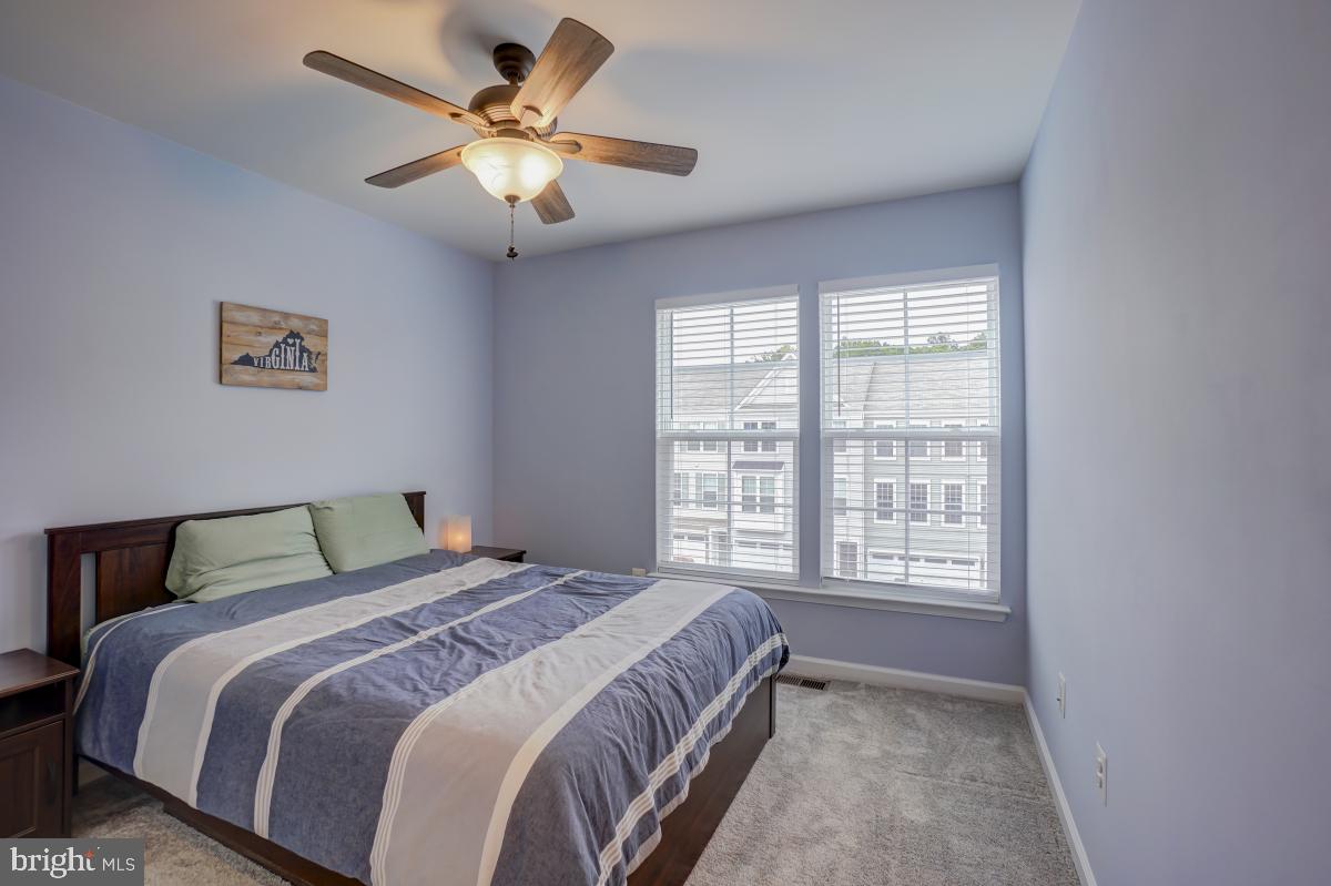 SIGNAL HILL - Residential