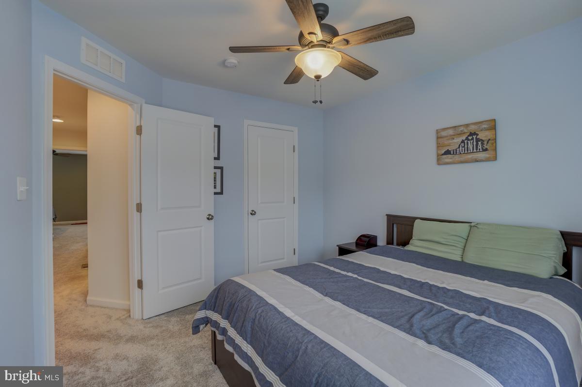 SIGNAL HILL - Residential