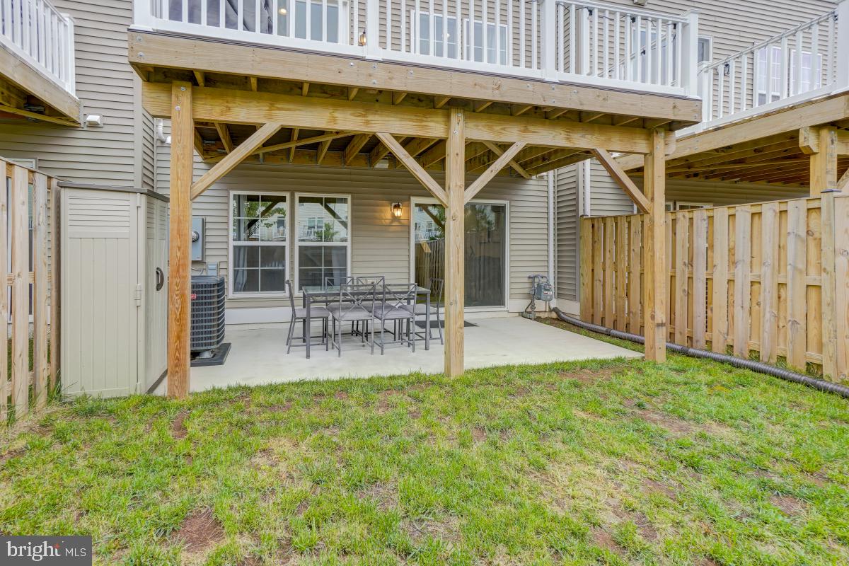 SIGNAL HILL - Residential