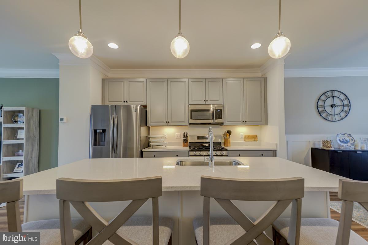 SIGNAL HILL - Residential